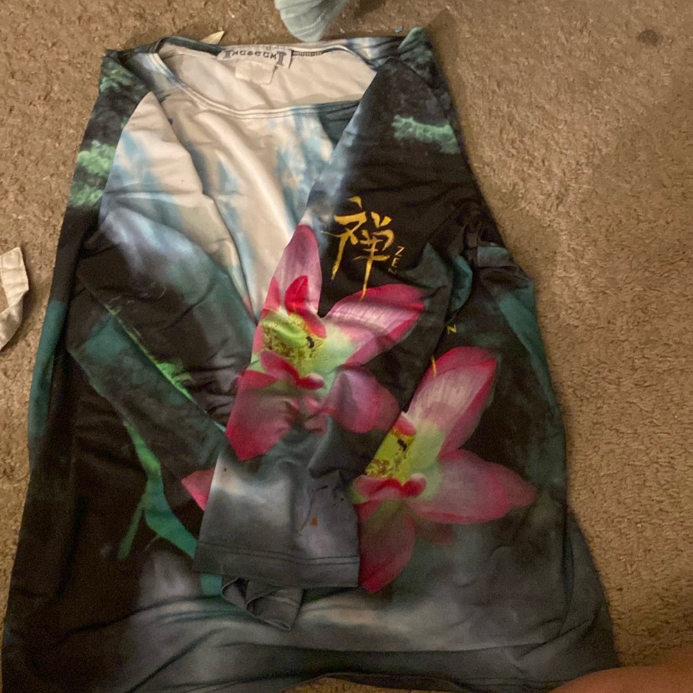 Flower zen shirt